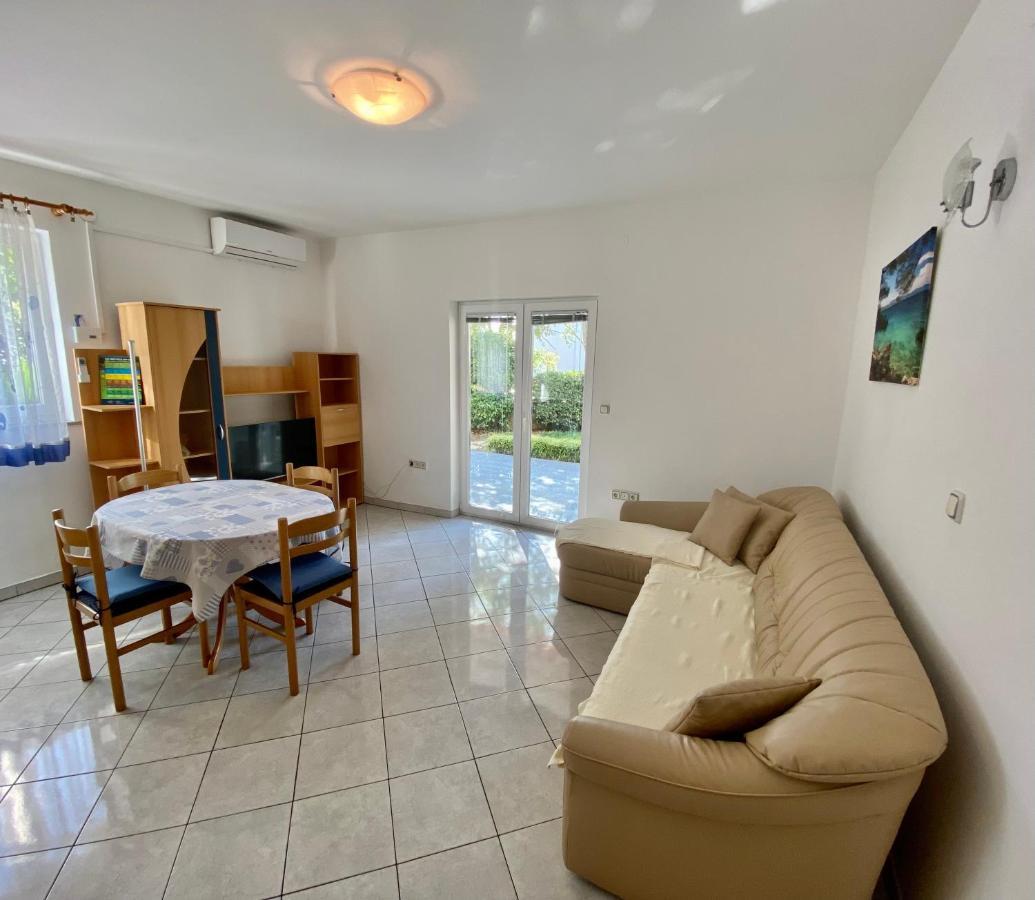 Apartments Malinska - Apartment 1 Ngoại thất bức ảnh